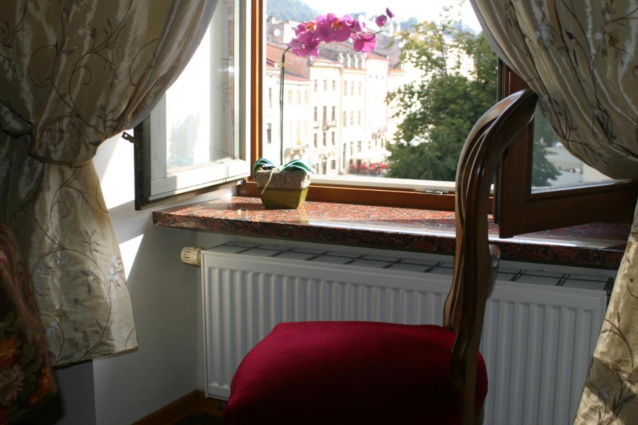 Apartment On Rynok Square Львів Екстер'єр фото