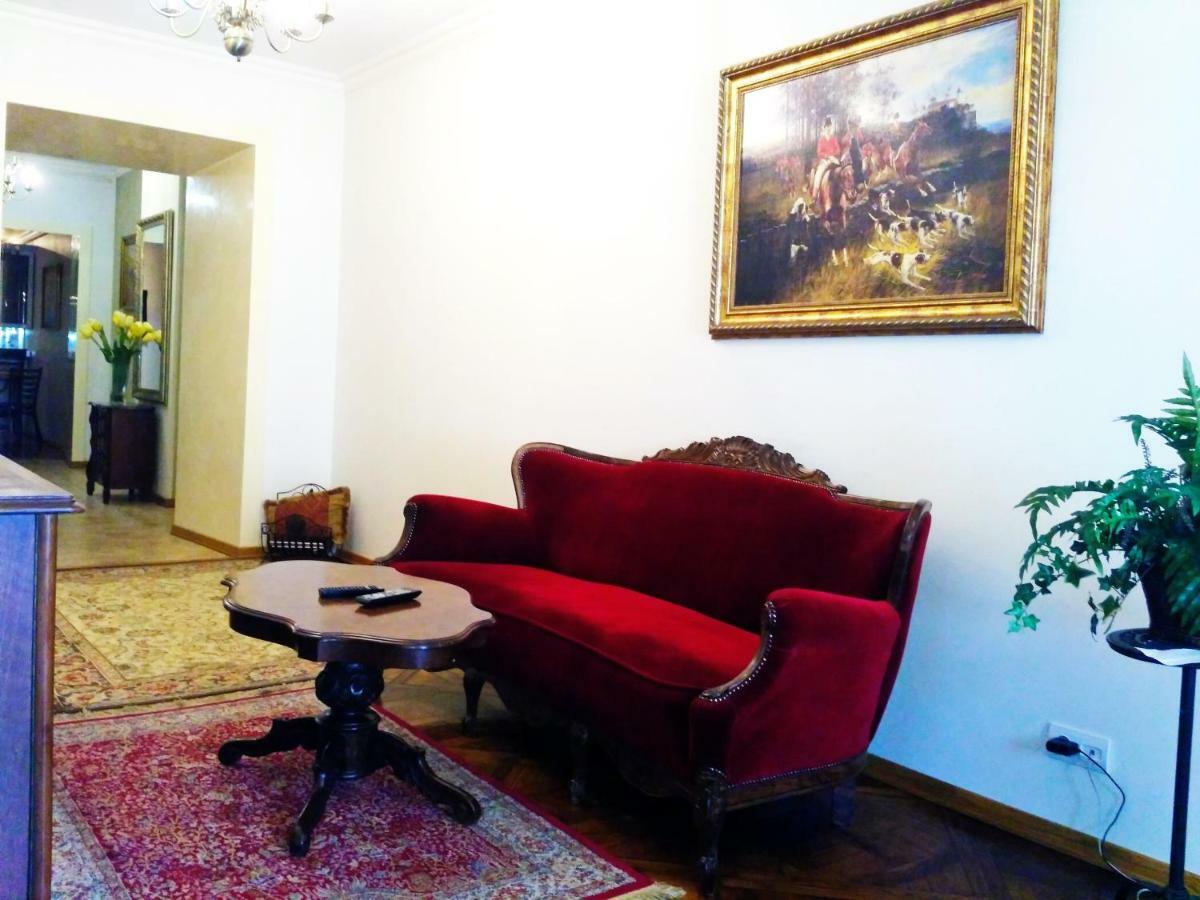 Apartment On Rynok Square Львів Екстер'єр фото
