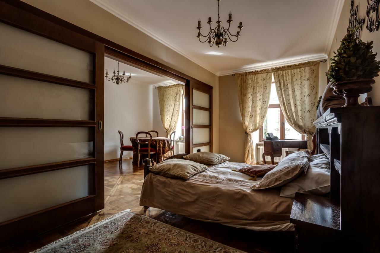Apartment On Rynok Square Львів Екстер'єр фото